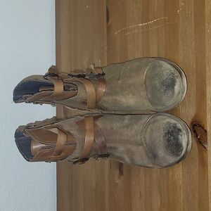 Roan Bed Stu Leather Buckle Boots NWT Sz 8